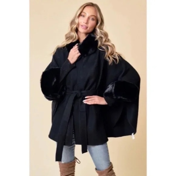 Black Solid Faux Fur Trimmed Soft Fuzzy Poncho Cape Coat Women's Fall Winter - Picture 3 of 6